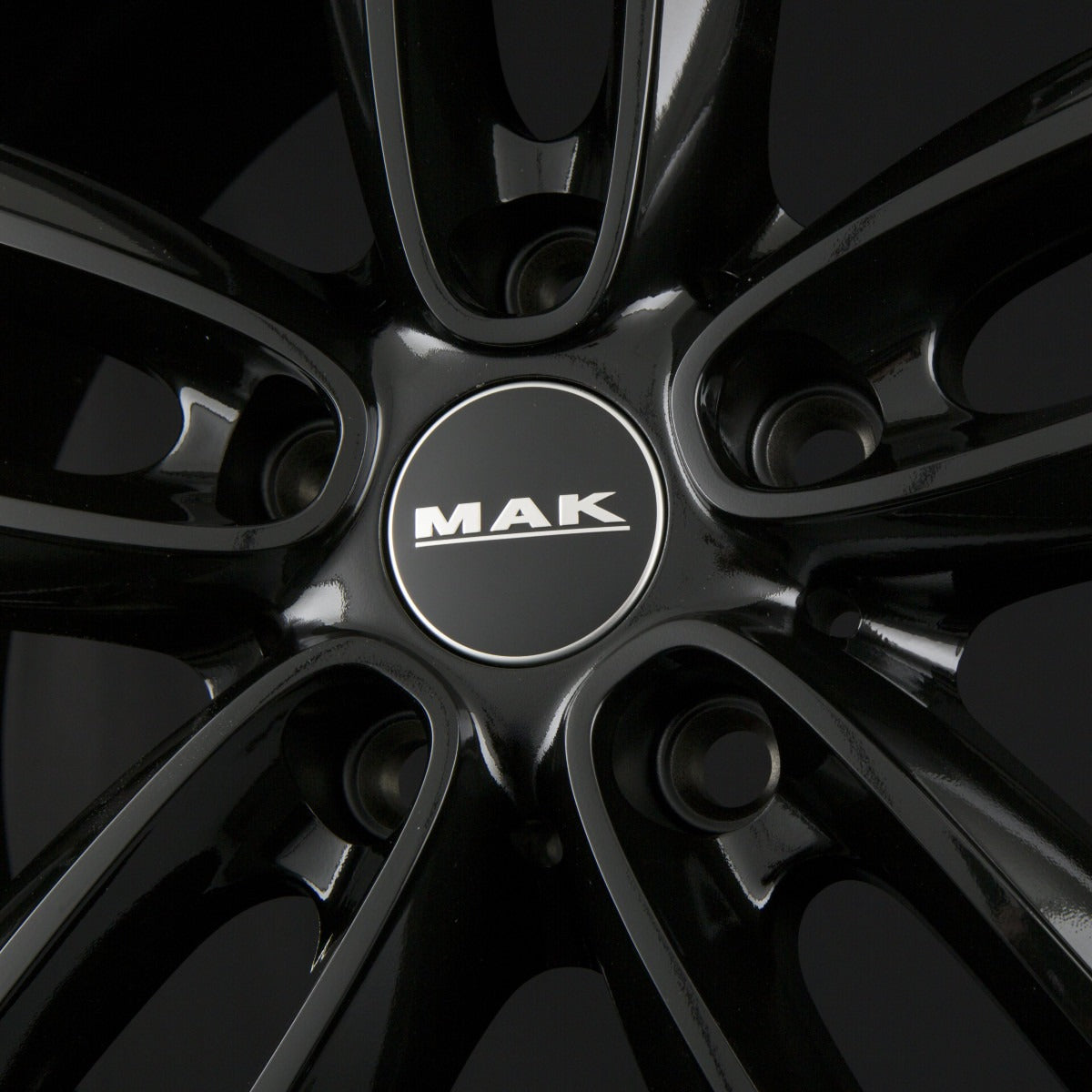 Mak Oxford Gloss Black Alufelge 6.5x16 Zoll ET46 LK 5x120 ML72.6 – Bild 4