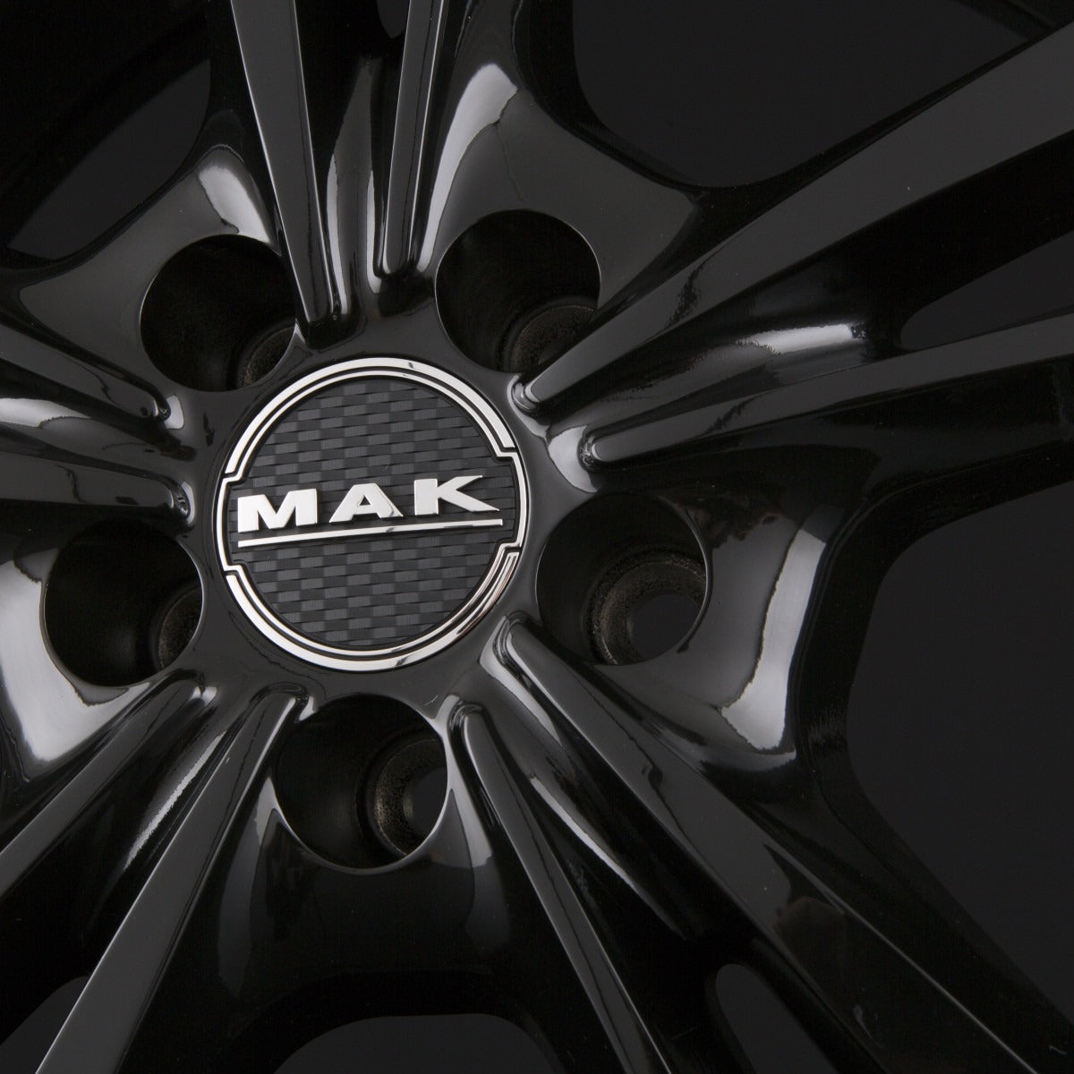 Mak Emblema Gloss Black Alufelge 6.5x16 Zoll ET39 LK 5x105 ML56.6 – Bild 4