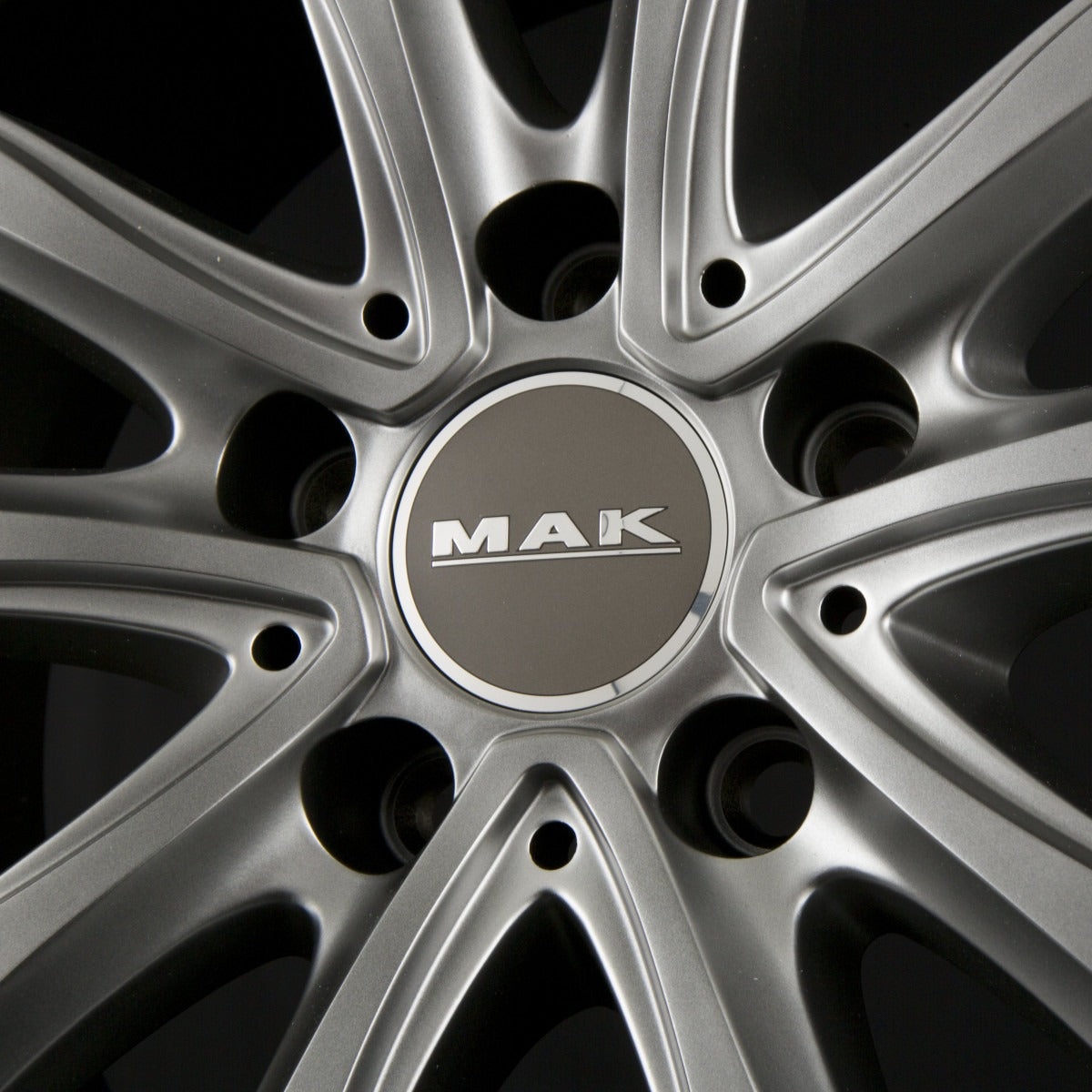 Mak Fahr Matt Titan Alufelge 9.5x19 Zoll ET39 LK 5x112 ML66.6 – Bild 4