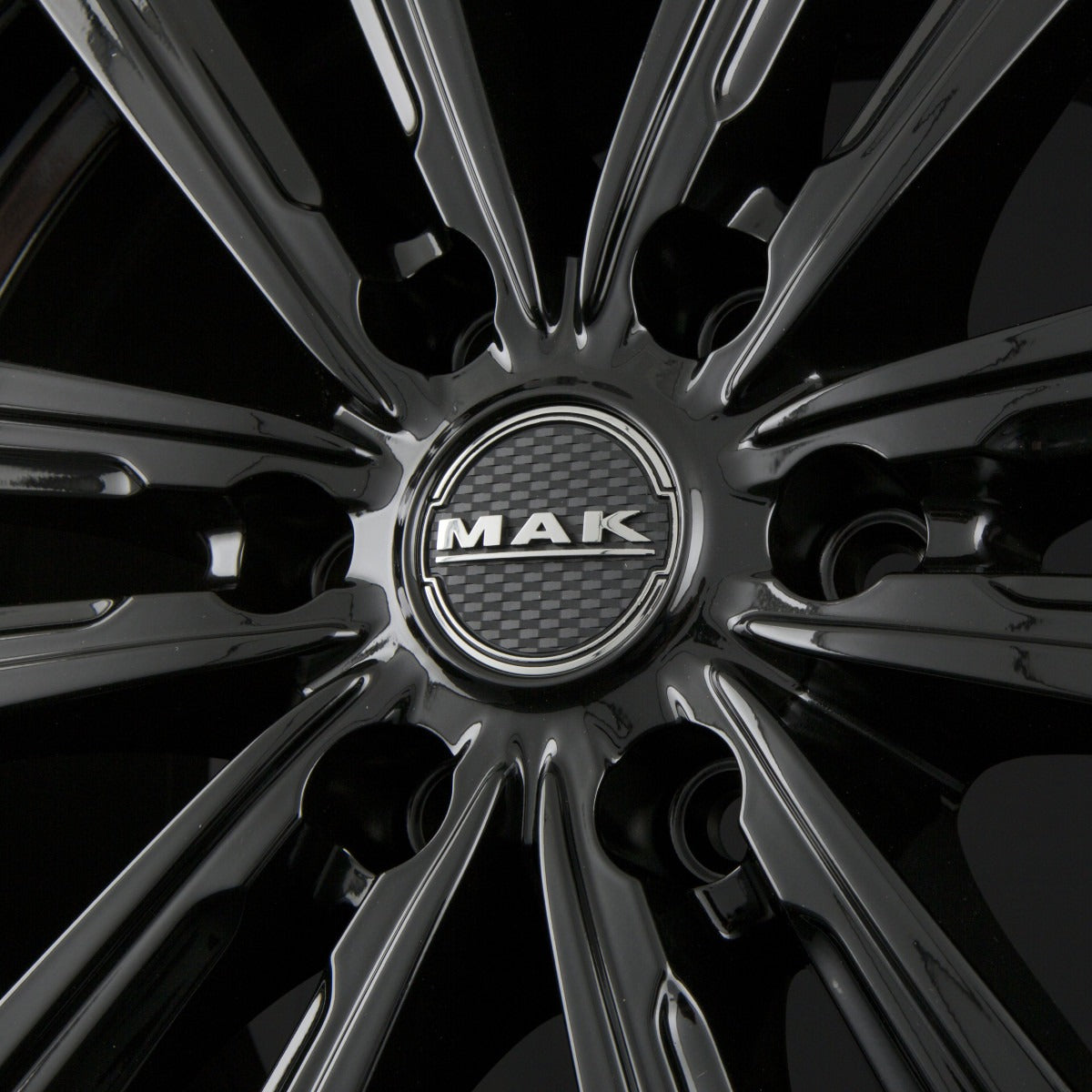 Mak Safari 6 Gloss Black Alufelge 7.5x18 Zoll ET38 LK 6x139.7 ML67.1 – Bild 4