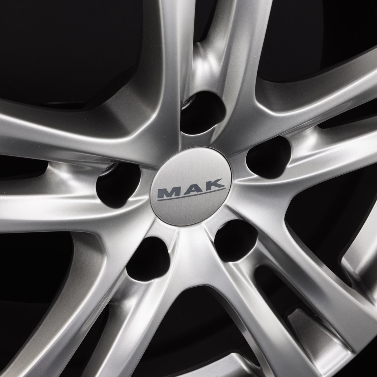 Mak Zenith matt titan Alufelge 6x16 Zoll ET44 LK 4x100 ML60.1 – Bild 7