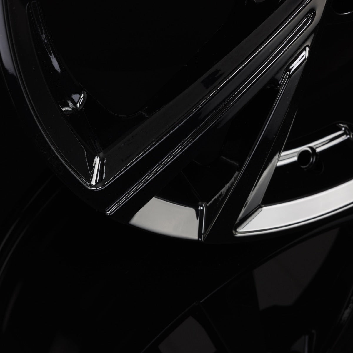 Mak Qvarz gloss black Alufelge 6.5x16 Zoll ET42 LK 5x112 ML57.1 – Bild 7