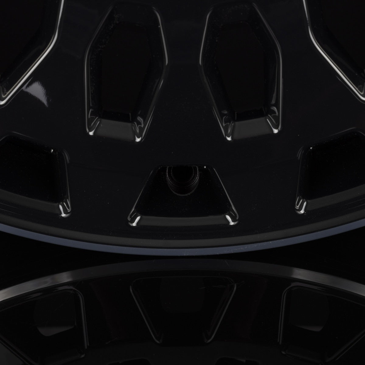 Mak Overland Gloss Black Mirror Ring Alufelge 8x18 Zoll ET50 LK 6x139.7 ML93.1 – Bild 4