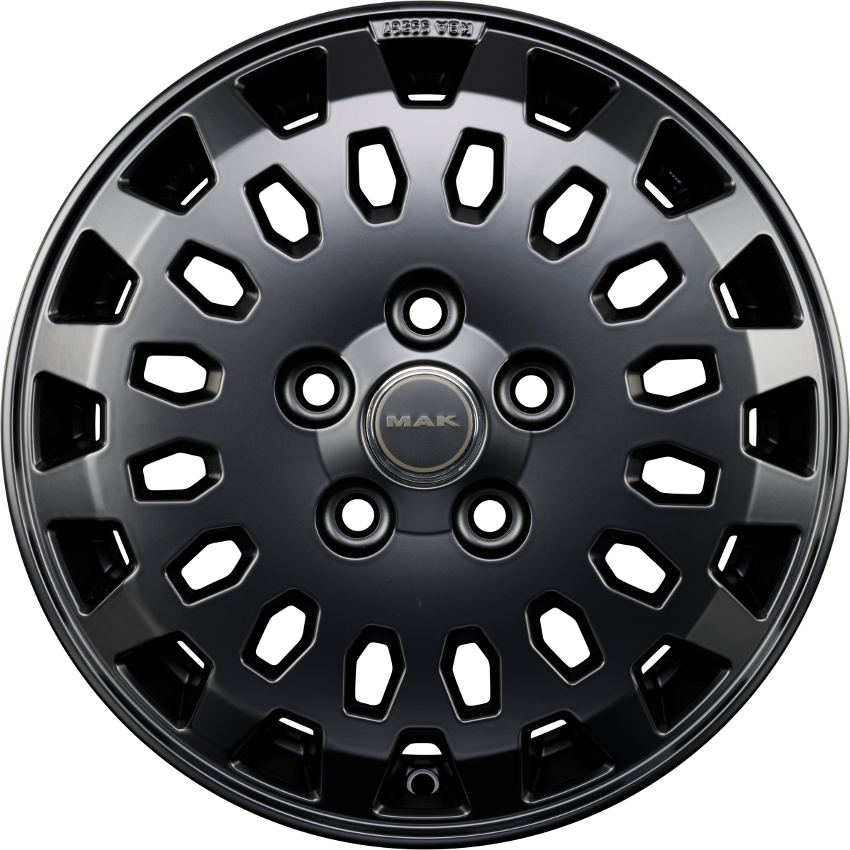 Mak Overland Matt Black Alufelge 8x18 Zoll ET25 LK 6x139.7 ML112