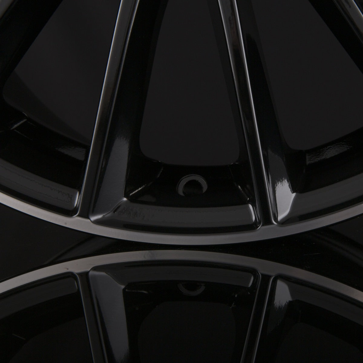 Mak Komet Gloss Black Mirror Ring Alufelge 9.5x20 Zoll ET57 LK 5x112 ML66.6 – Bild 4