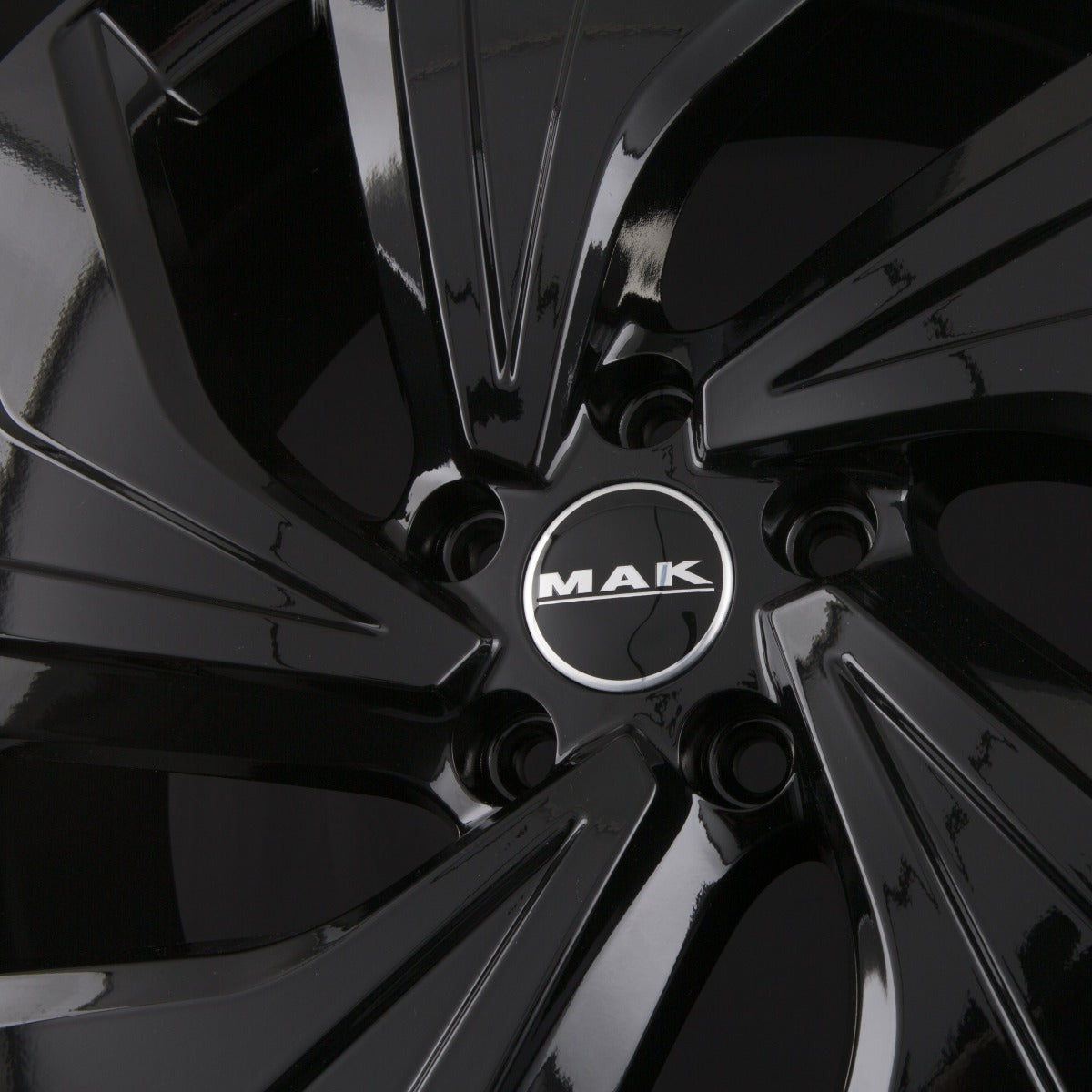 Mak Electra gloss black Alufelge 8x20 Zoll ET45 LK 5x112 ML57.1 – Bild 7