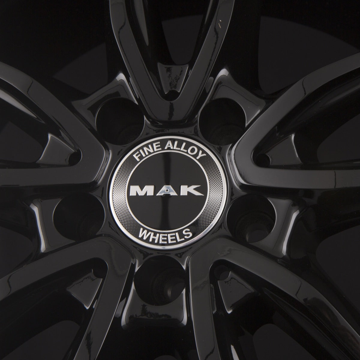 Mak Evo Gloss Black Mirror Ring Alufelge 8x18 Zoll ET48 LK 5x112 ML66.6 – Bild 5