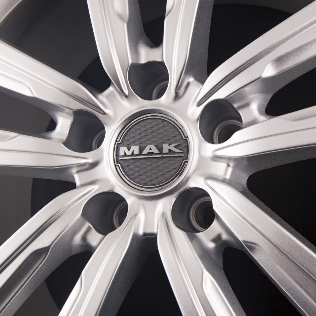 Mak Magma Silver Alufelge 5.5x15 Zoll ET49 LK 5x114.3 ML61.5 – Bild 4