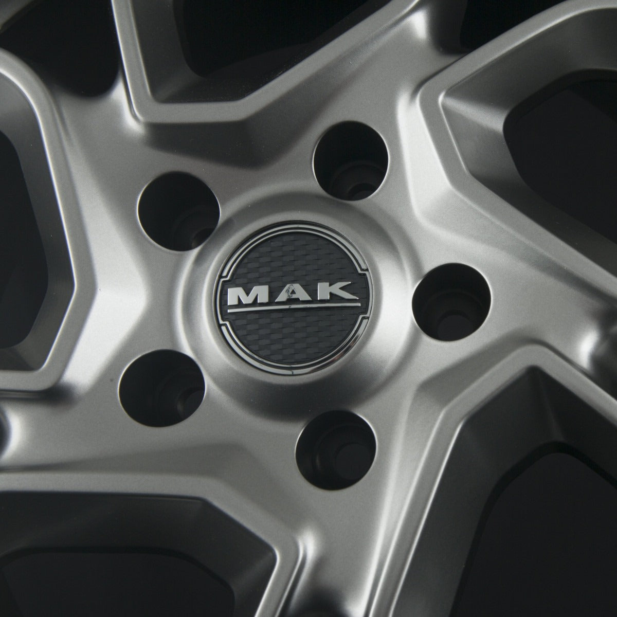 Mak Express Matt Titan Alufelge 7x17 Zoll ET66 LK 5x130 ML89.1 – Bild 5