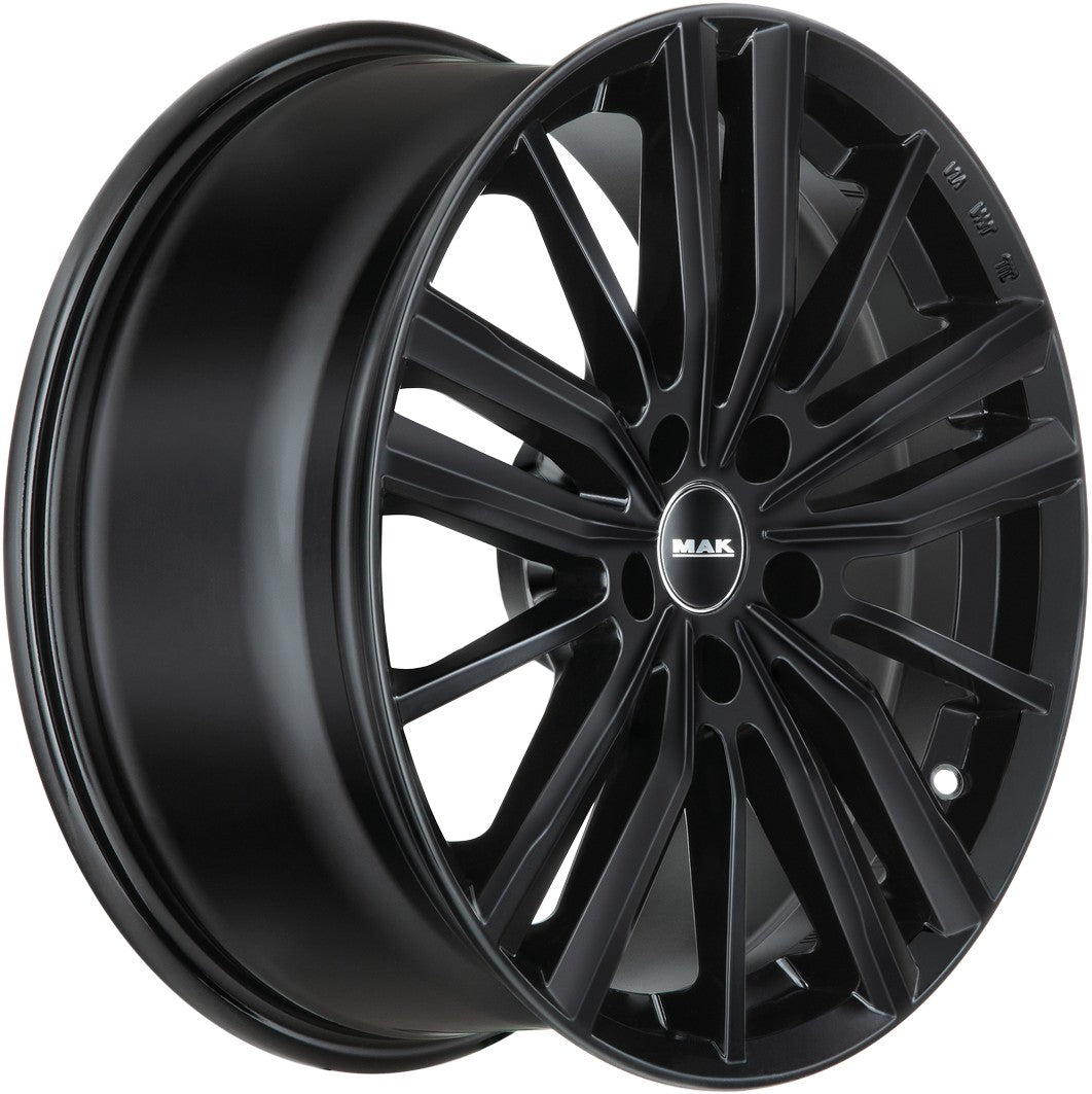 Mak Vier gloss black Alufelge 8x18 Zoll ET50 LK 5x112 ML57.1