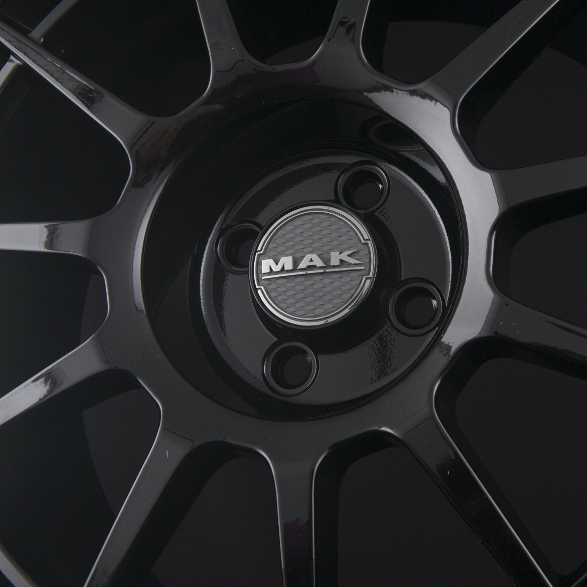 Mak NTT gloss black Alufelge 7x17 Zoll ET45 LK 5x114.3 ML76 – Bild 6