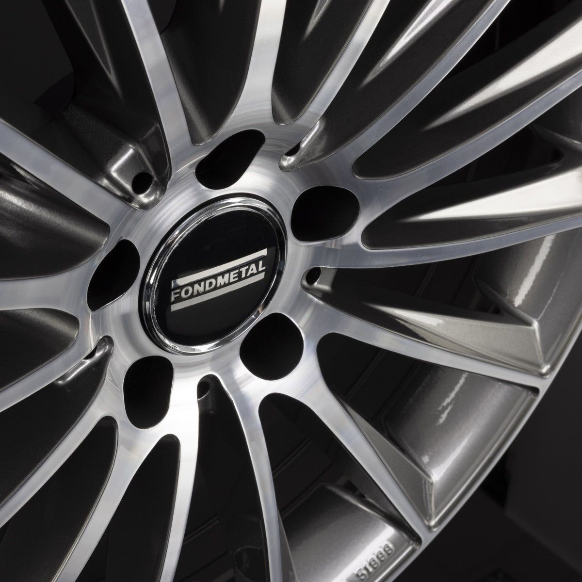 Fondmetal Aidon Glossy Titanium Machined Alufelge 8.5x20 Zoll ET40 LK 5x112 ML66.6 – Bild 3