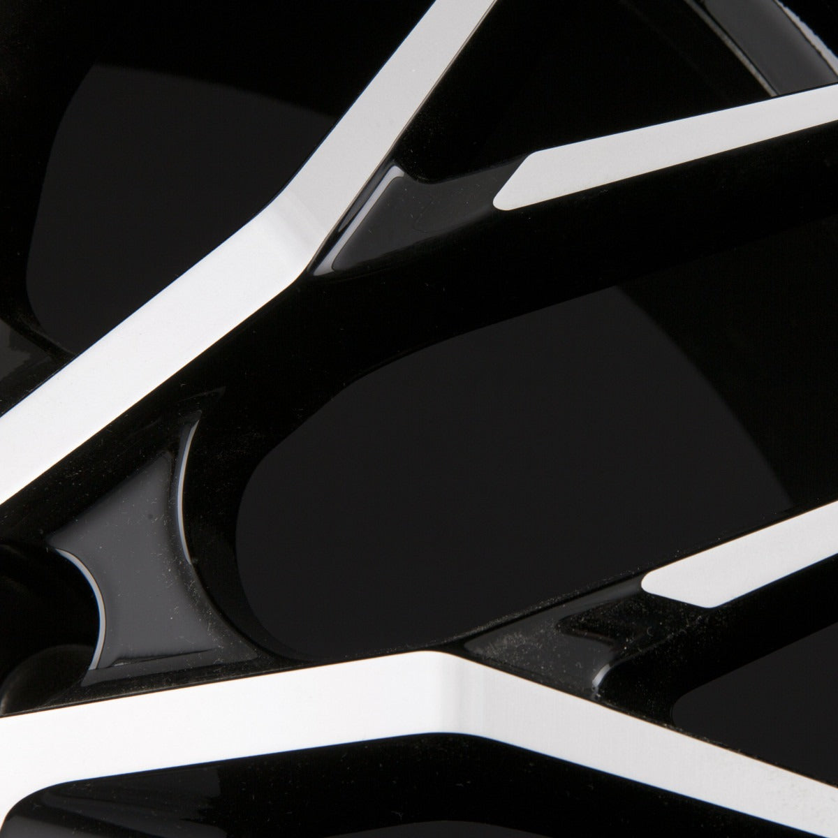 Fondmetal Makhai Glossy Black Machined Alufelge 10x21 Zoll ET19 LK 5x112 ML66.6 – Bild 5