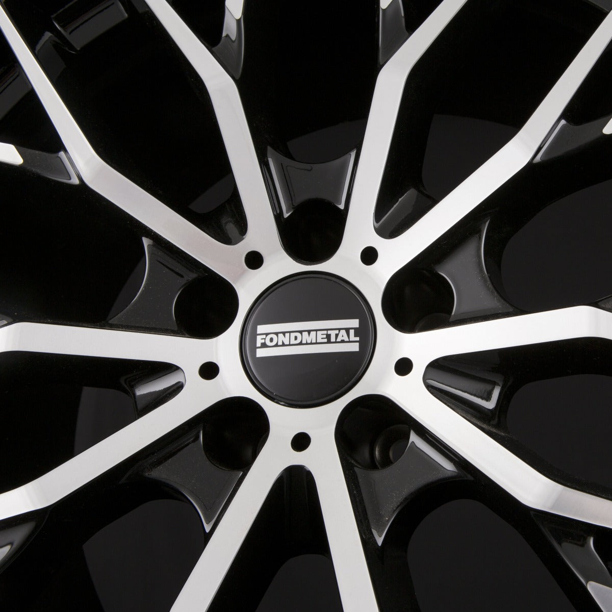 Fondmetal Makhai Glossy Black Machined Alufelge 9x21 Zoll ET44 LK 5x108 ML63.4 – Bild 4