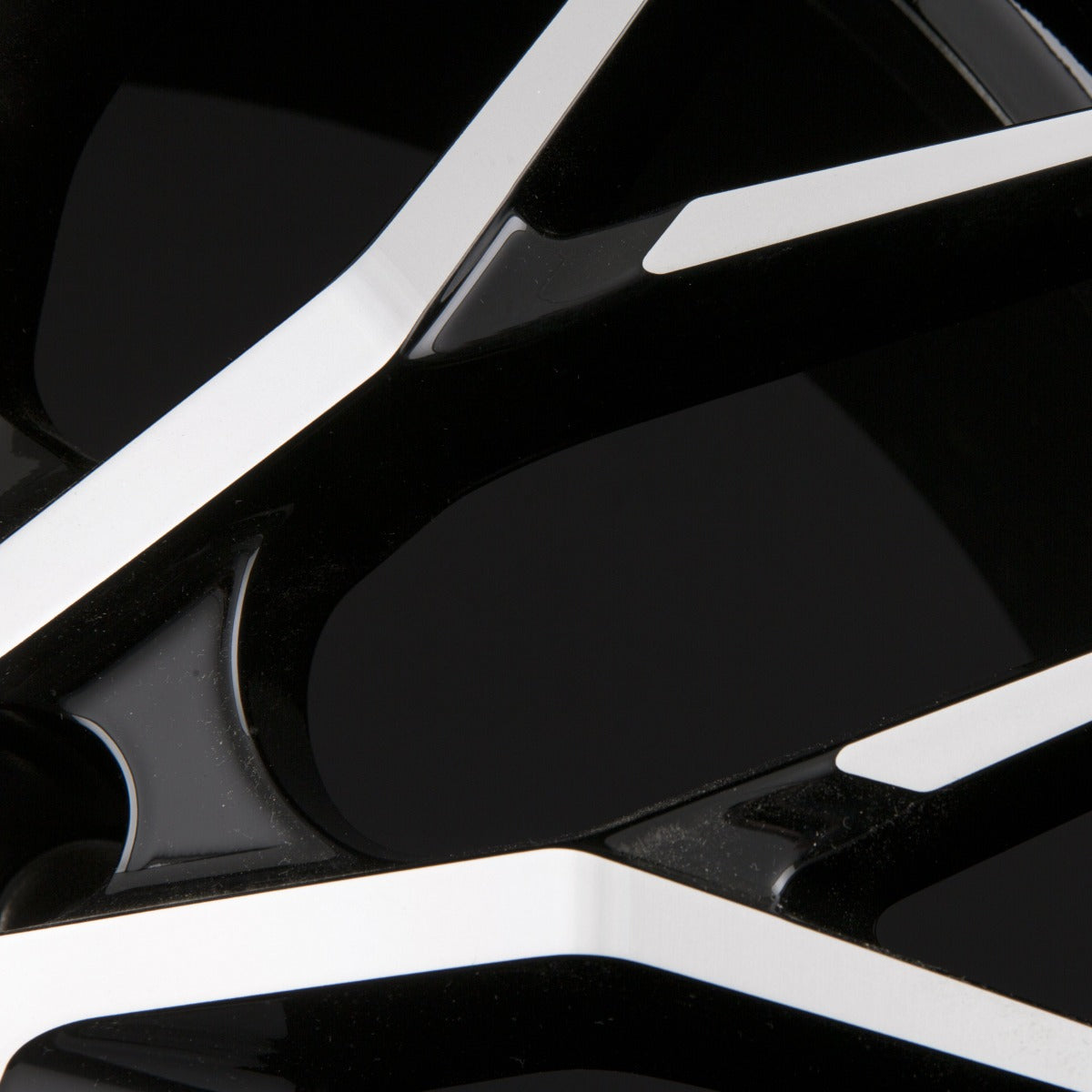 Fondmetal Makhai Glossy Black Machined Alufelge 9x21 Zoll ET44 LK 5x108 ML63.4 – Bild 5