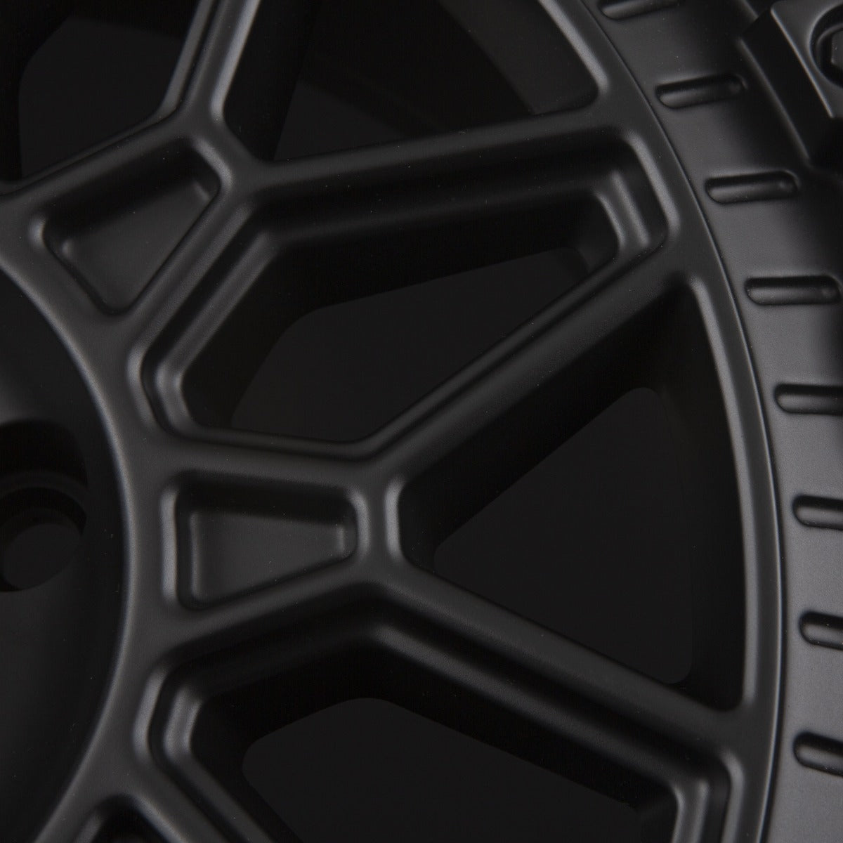 Fondmetal Bluster Matt Black Alufelge 9x20 Zoll ET19.1 LK 6x139.7 ML77.8 – Bild 4