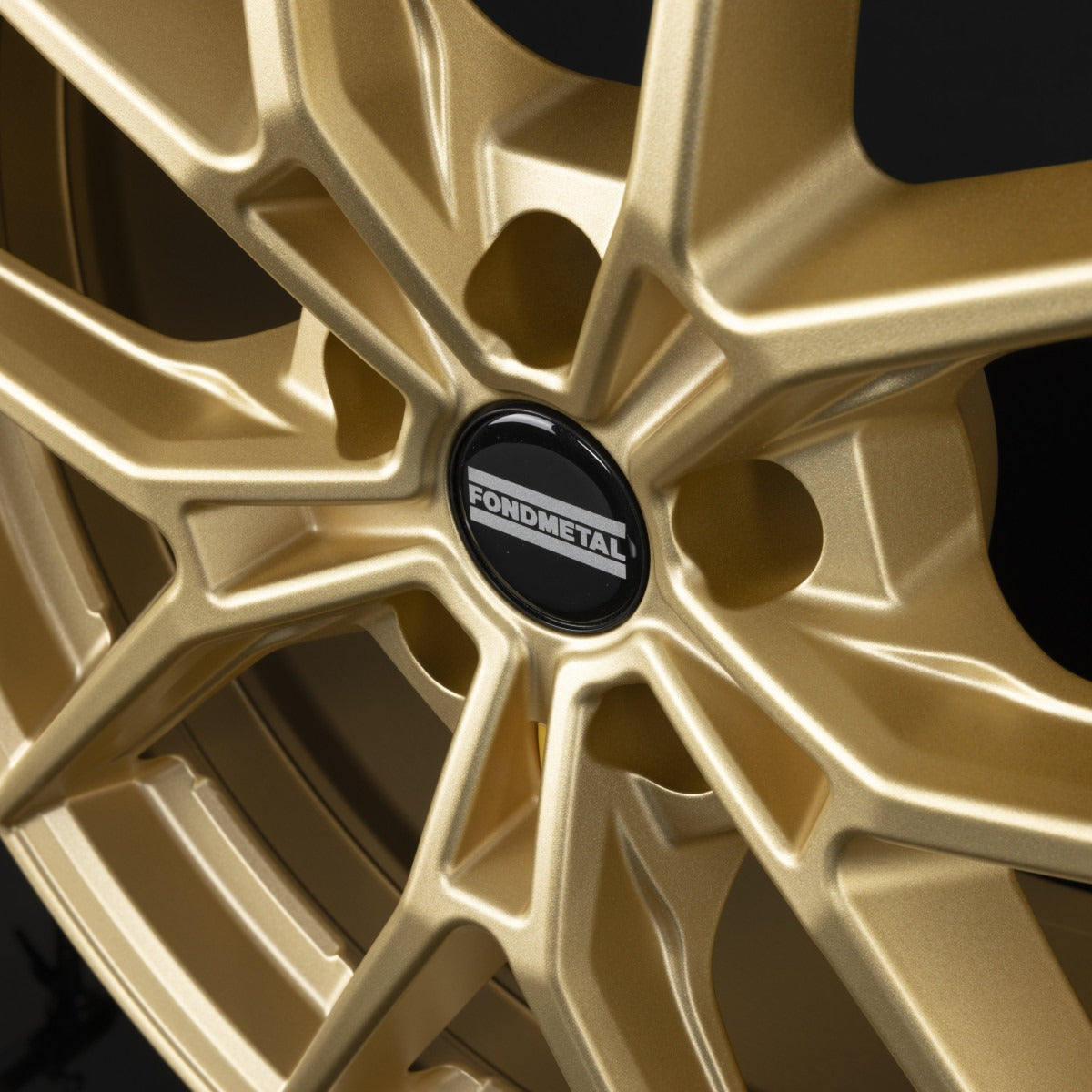 Fondmetal Jupiter Matt Gold Alufelge 8x18 Zoll ET26 LK 5x112 ML66.6
