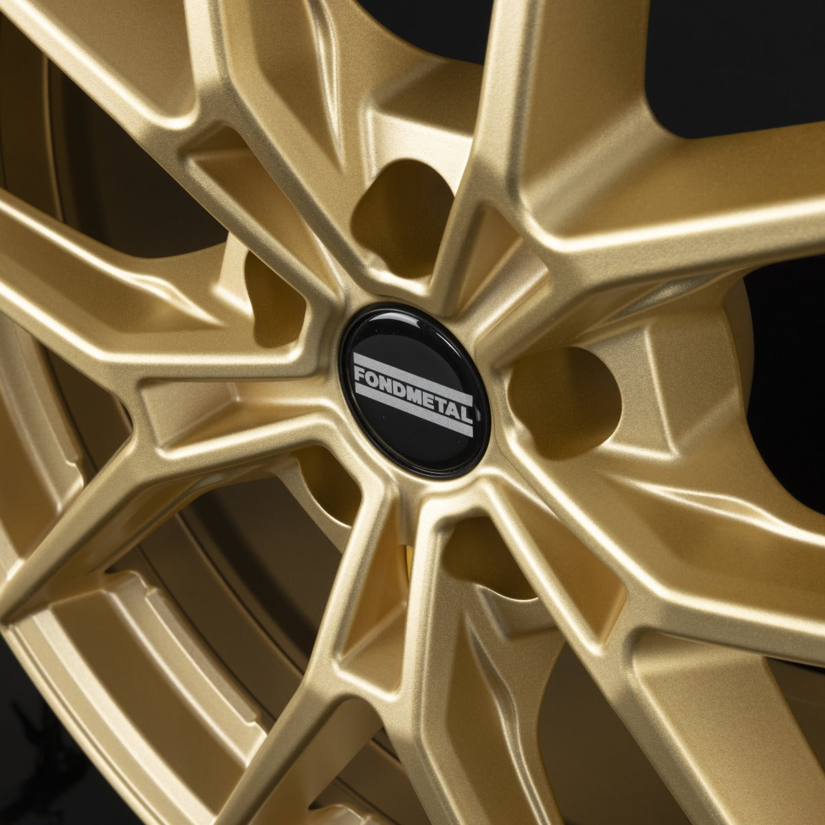 Fondmetal Jupiter Matt Gold Alufelge 8x18 Zoll ET49 LK 5x112 ML66.6