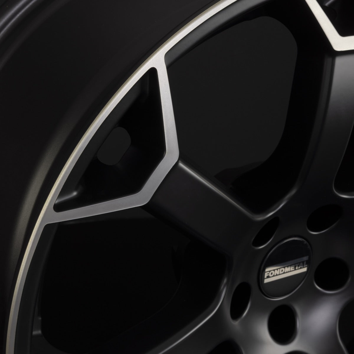 Fondmetal Zephyrus Matt Black Machined Alufelge 8.5x19 Zoll ET40 LK 5x130 ML66.6 – Bild 5