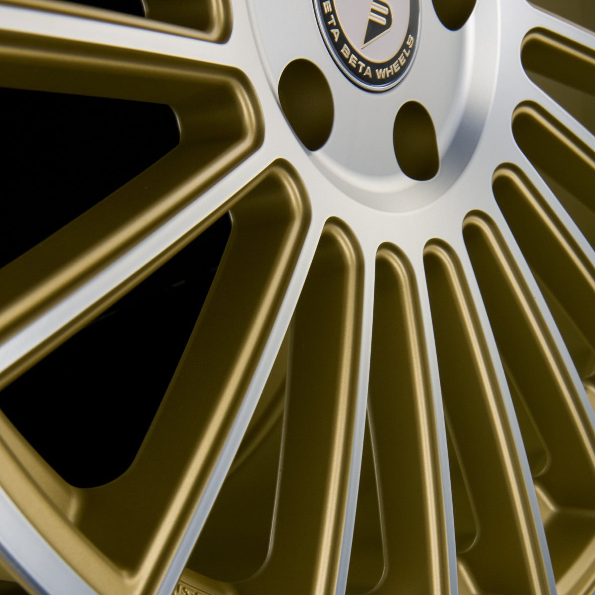 Etabeta Venti-R Gold Matt Full Polish Alufelge 8.5x19 Zoll ET25 LK 5x108 ML78.1 – Bild 4
