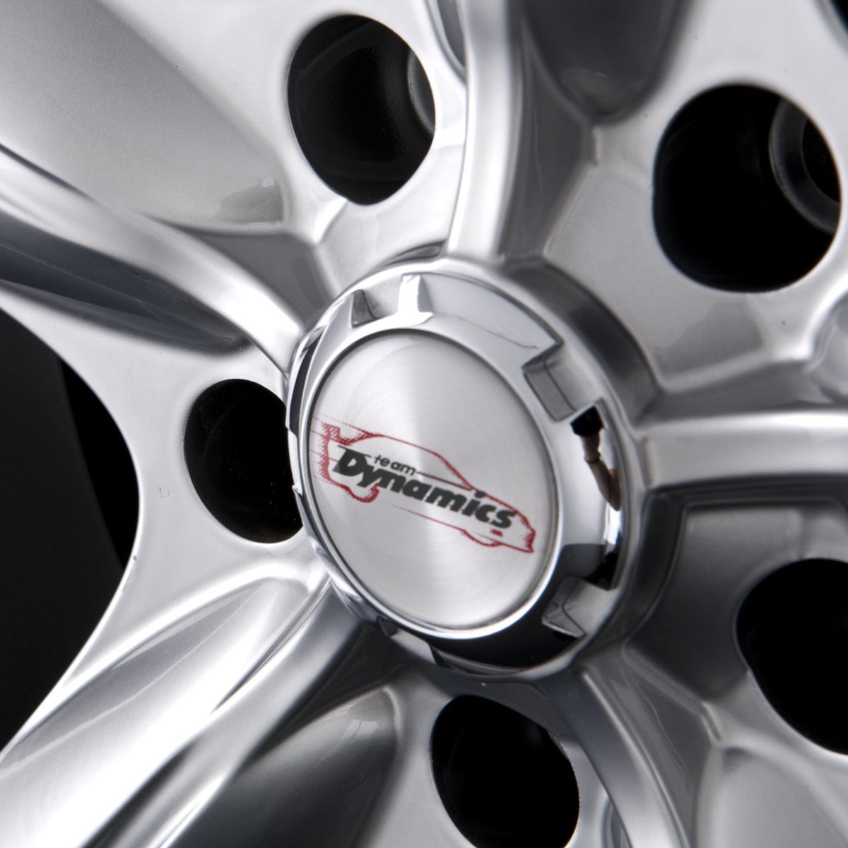Team Dynamics Rimfire High-Power-Silver Alufelge 8x18 Zoll ET35 LK 5x114.3 ML67.1 – Bild 3