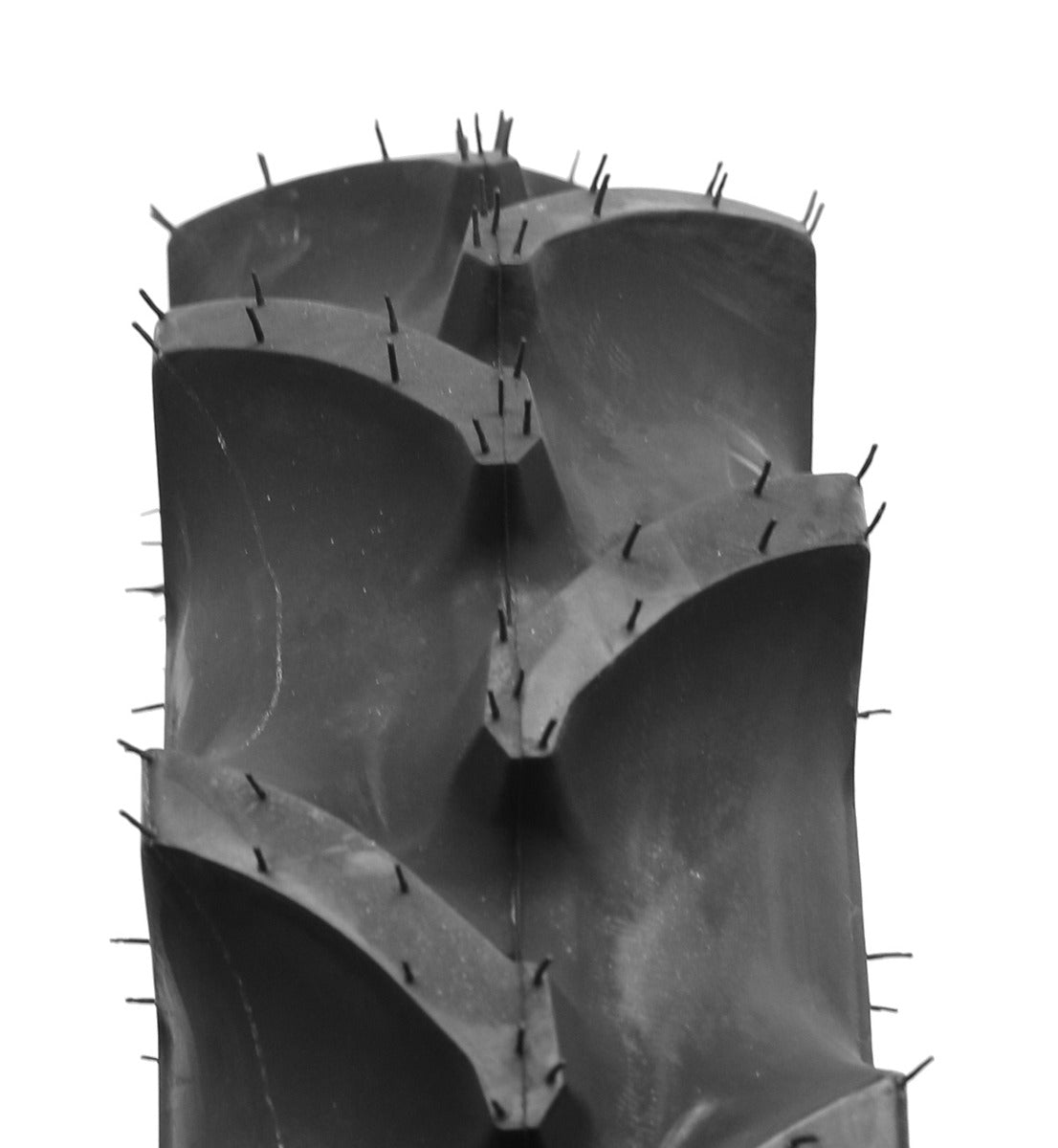 BKT TR171 13.6-28 121A6