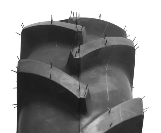 BKT TR 126 (TT) 4PR 7.00-14 68A6 – Bild 2