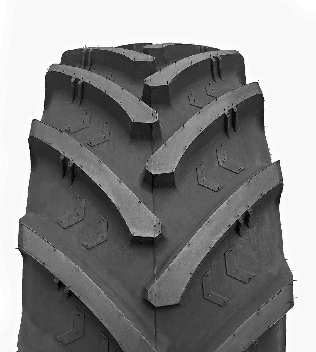 Ascenso XLR880 (R1-W) 620/70 R46 167D