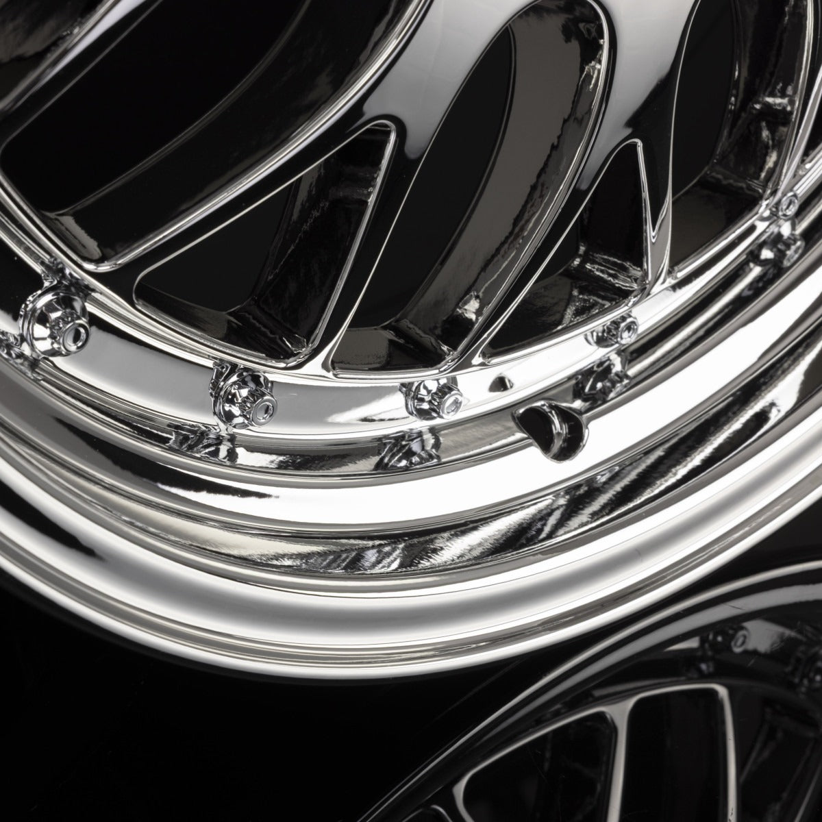 GTP 020 Full Chrome Alufelge 7.5x17 Zoll ET35 LK 4x100 ML60.1 – Bild 5