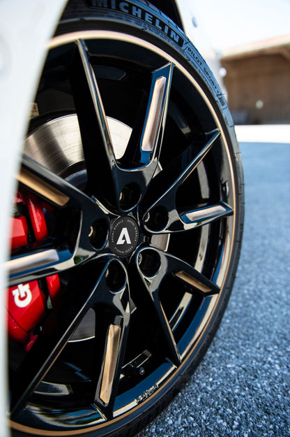 Akoni AK09 black glossy gold spoke rim Alufelge 8x19 Zoll ET45 LK 5x108 ML72.5 – Bild 5