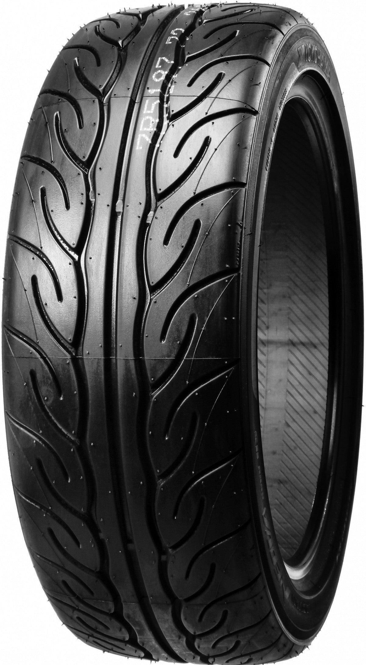 Yokohama Advan Neova AD08R RPB DOT21 255/40 R18 95W Sommer DOT DOT21