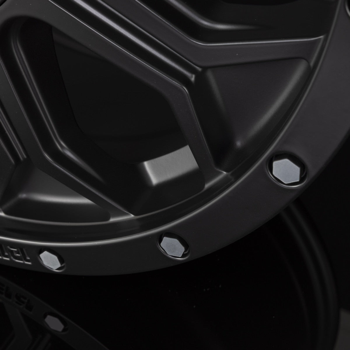 Schmidt REVOLUTION 18HDX Satin Black mit Softhorn Alufelge 8.5x18 Zoll ET45 LK 5x112 ML66.6 – Bild 5