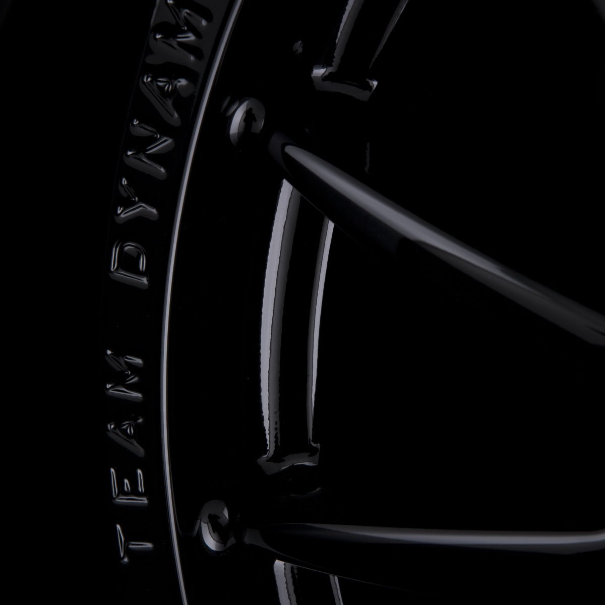 Team Dynamics Pro Race 1.2 Gloss-Black Alufelge 7x15 Zoll ET25 LK 4x108 ML73.1 – Bild 4
