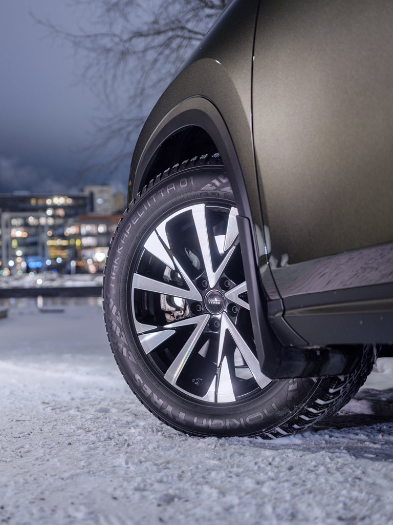 Nokian Hkpl 01 215/60 R16 99T Winter
