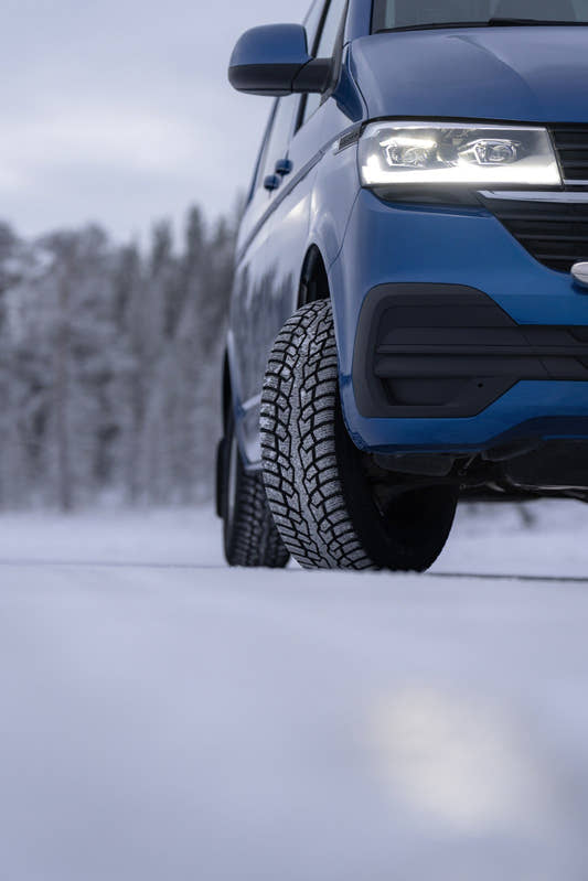 Nokian HKPL CR4 225/70R15C 112/110R Winter – Bild 2