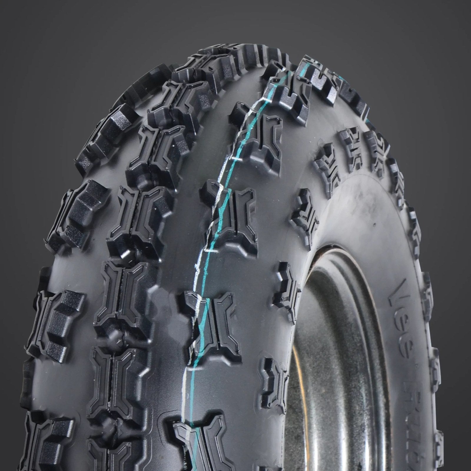 Vee Rubber VTR330 195/55 R10 98/96P